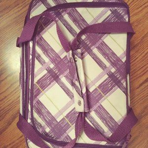 Thirty One insulated casserole carrier bag with handle.